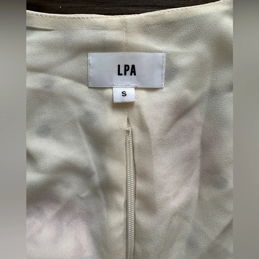 Revolve LPA Tracy crop top white, polka dot, floral - Picture 7 of 8